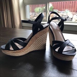 🌟SALE🌟 Charles David Wedges